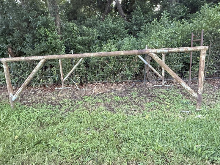 #1026-•-pipe-rack-image-4