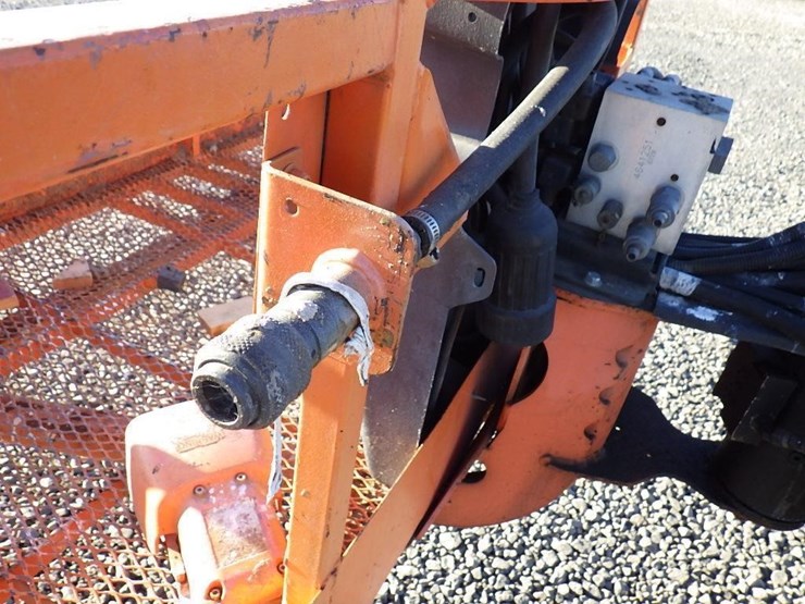 2007-jlg-800s-image-16