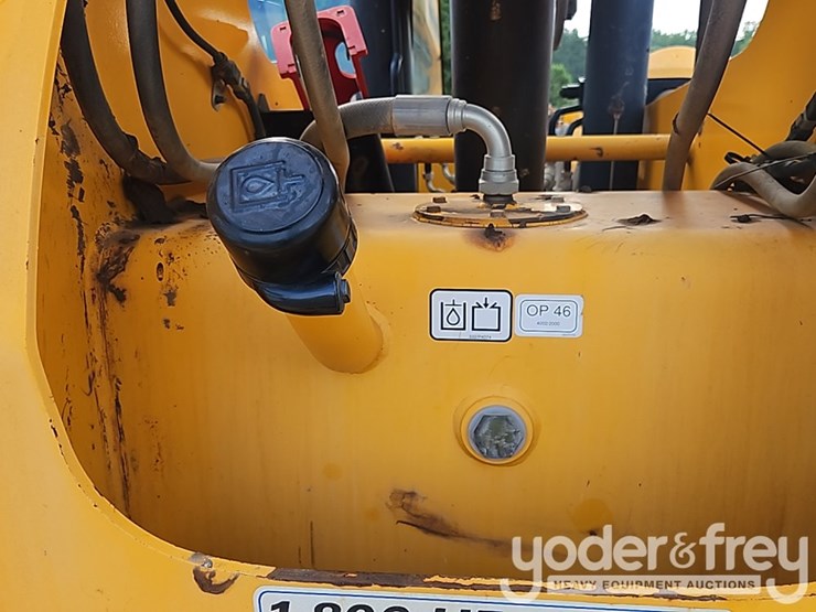 2015-jcb-510-56-image-25