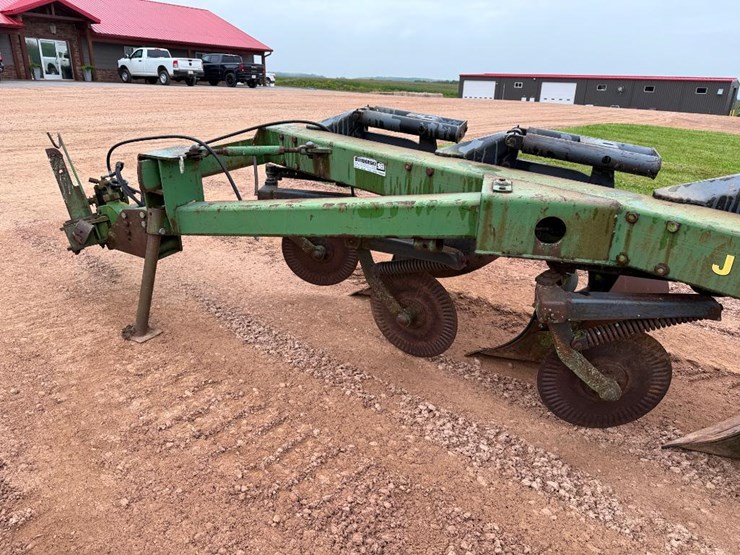 john-deere-2700-image-16