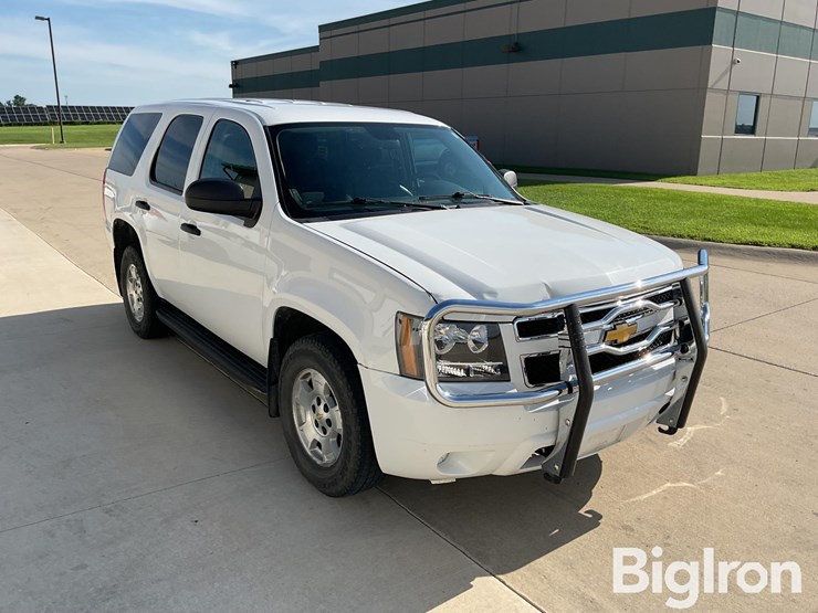 2014-chevrolet-tahoe-image-3