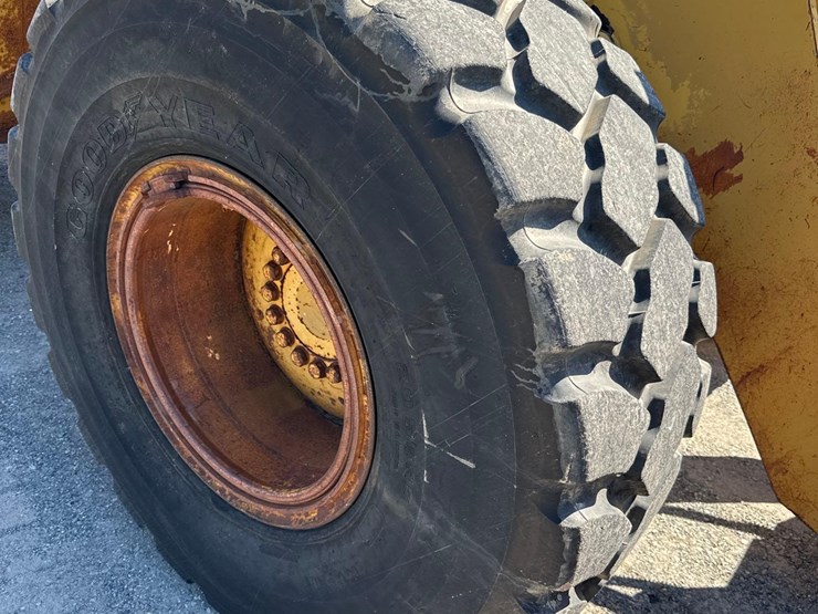 caterpillar-938g-image-6