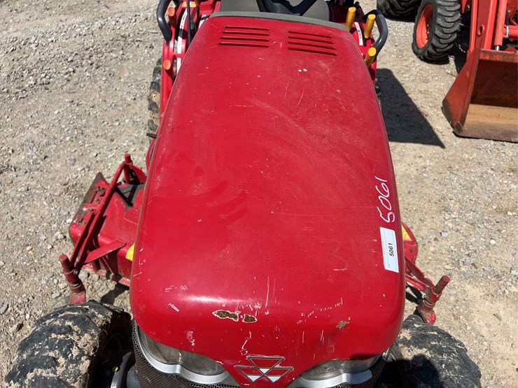 massey-ferguson-gc2400-image-9
