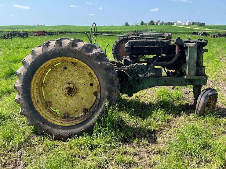 john-deere-70-image-6