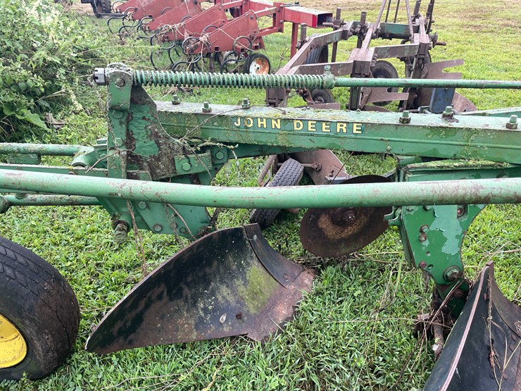 #7464-•-john-deere,-moldboard-plow-image-8