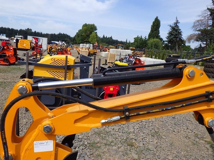 2025-miva-va15p-hydraulic-excavator-image-7