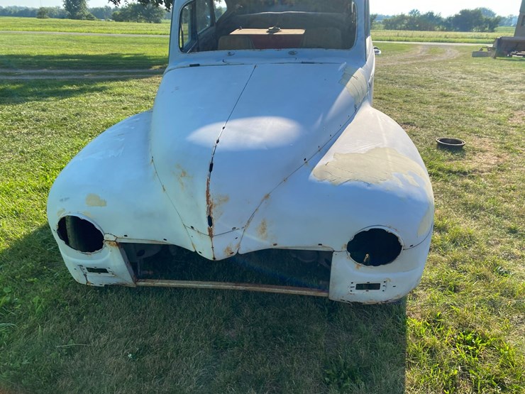 1949-plymoth-special-deluxe-4-door-suicide-door-sedan-project-car-image-4