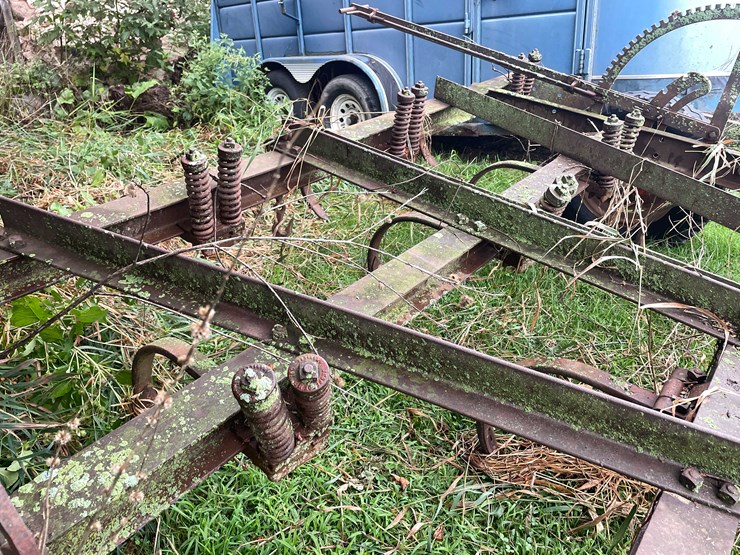 #7451-•-pull-behind-field-cultivator-image-15