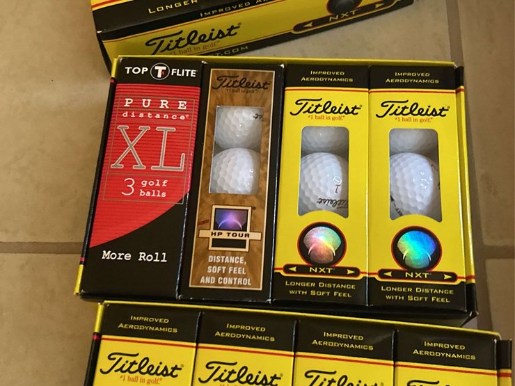 lot-of-mostly-titleist-golf-balls-image-4