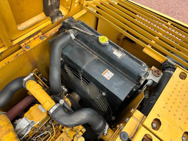 2003-caterpillar-312cl-image-40