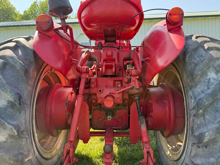 porsche-2cyl-vineyard-image-16