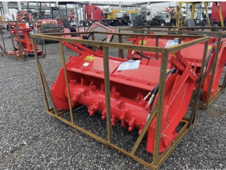 2024-caterpillar-60-image-1