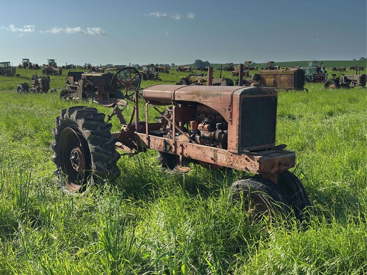 allis-chalmers-unstyled-wc-image-1