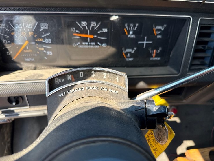 1992-ford-f700-image-9