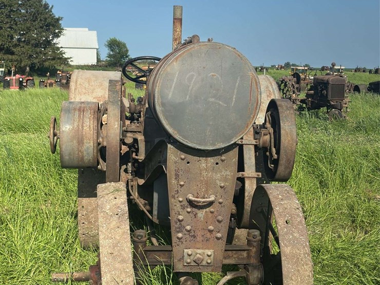 mccormick-deering-titan-10-20-image-8