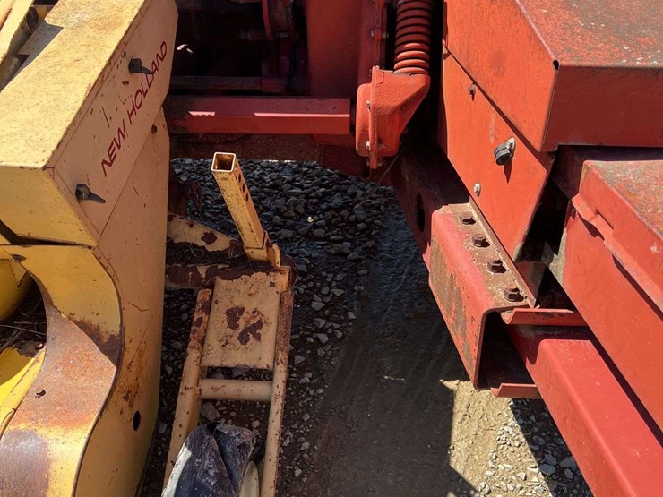 new-holland-900-image-11