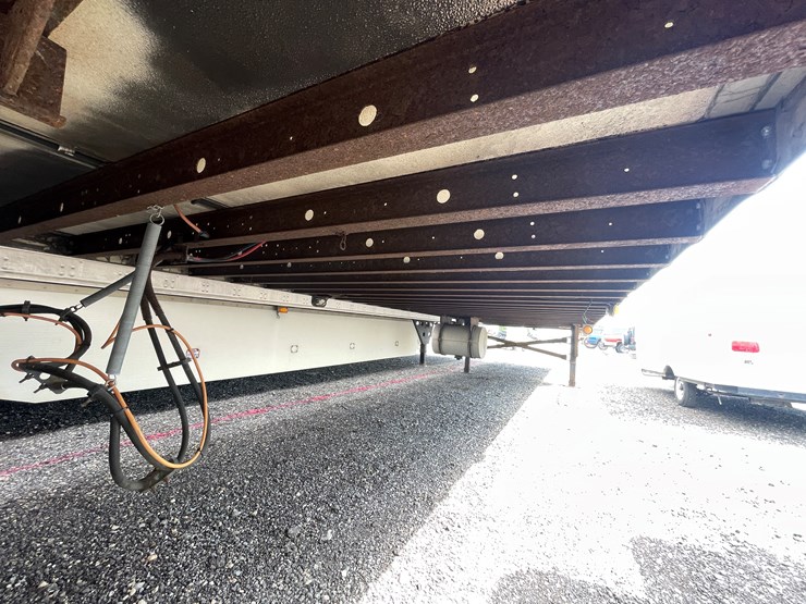#6284-•-2005-utility-53'-reefer-semi-trailer-(has-wi-title)-image-28