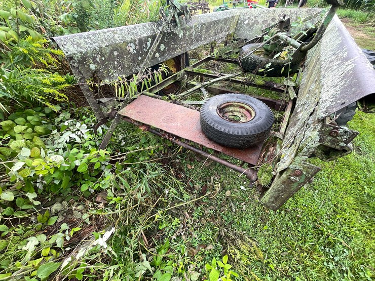 #7467-•-john-deere-trailer-frame-image-21