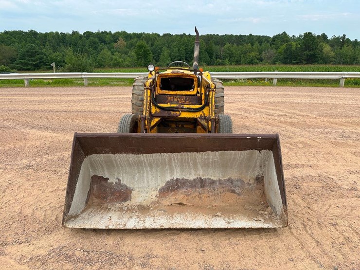 massey-ferguson-30-image-2