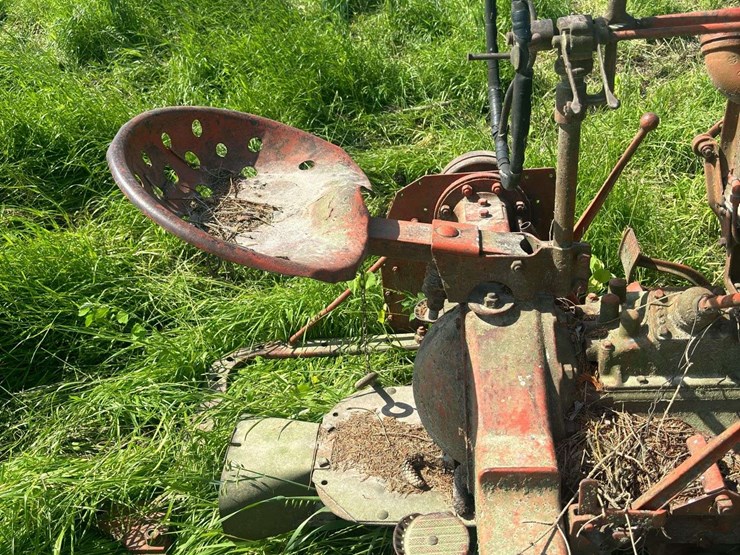 farmall-f30-image-34