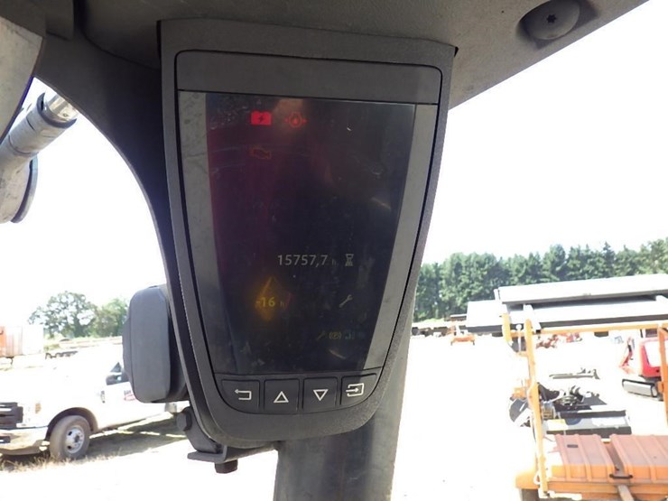 2014-linde-h25-forklift-image-16
