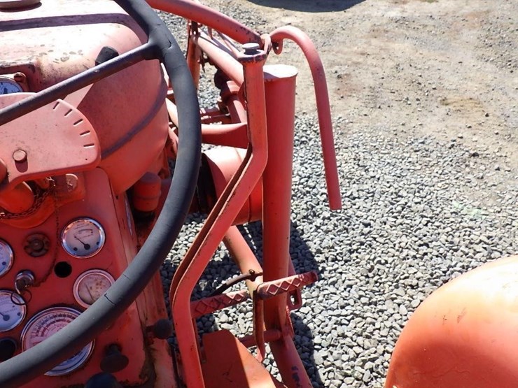 allis-chalmers-tractor-loader-image-17