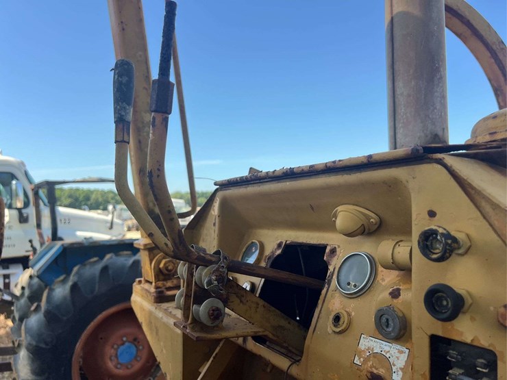 komatsu-d31p-17-image-22