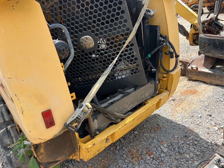 new-holland-227-skid-steer-*inop-image-14