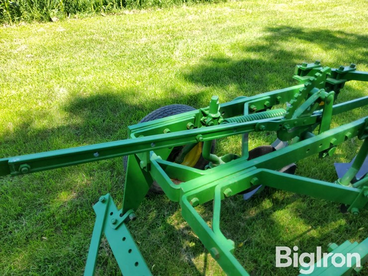 john-deere-555-image-16