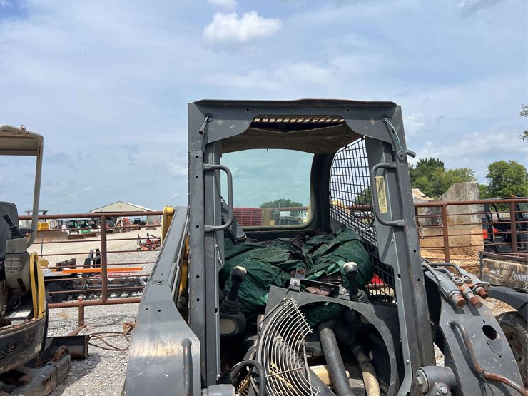 new-holland-227-skid-steer-*inop-image-9