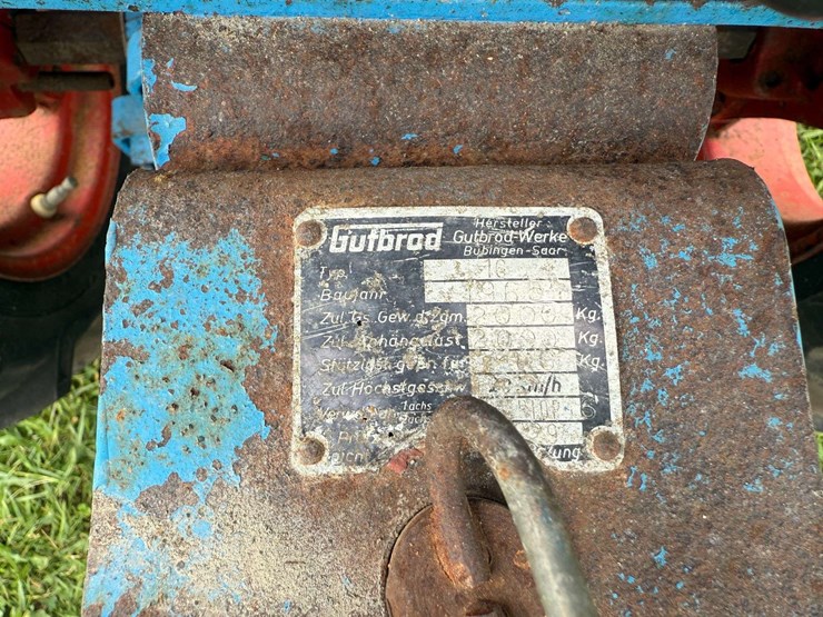 german-gutbrod-garden-tractor-image-13