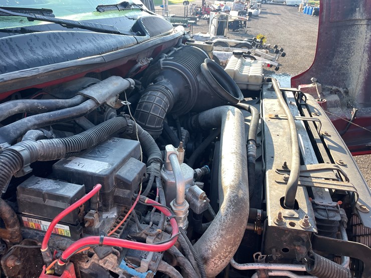 #6287-•-2005-chevy-c4500-4x4-service-truck-image-27