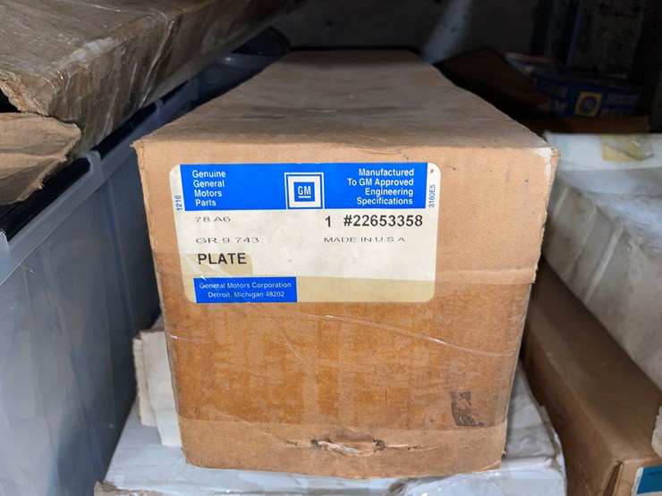 #2099-•-new-nos-and-used-dealership-car-parts-(pr8)-image-37