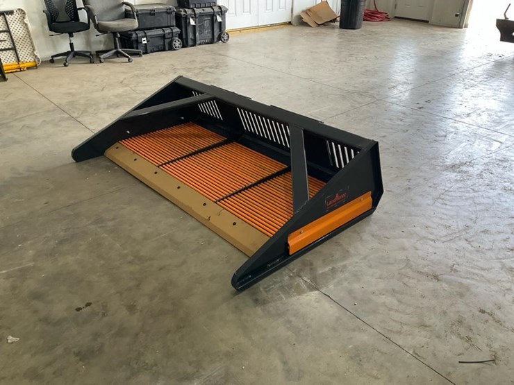 #1410-•-unused-landhonor-skid-steer-rock-screening-bucket-attachment-image-2