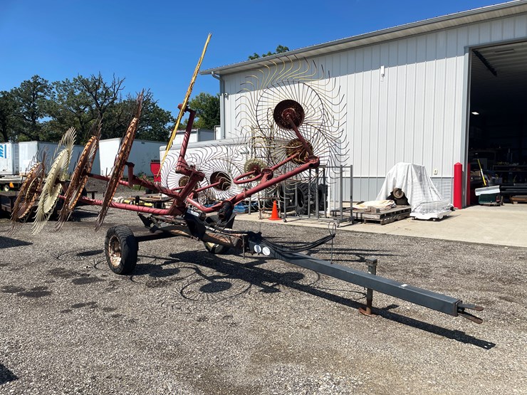 #6249-•-agc-wheel-rake-image-3