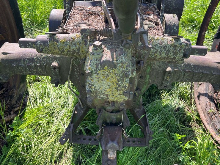 john-deere-model-b-image-34