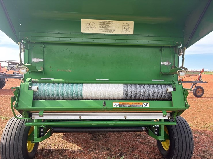 john-deere-567-image-9