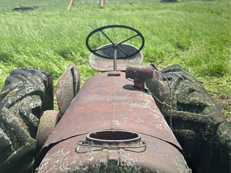 ji-case-tractor-image-11