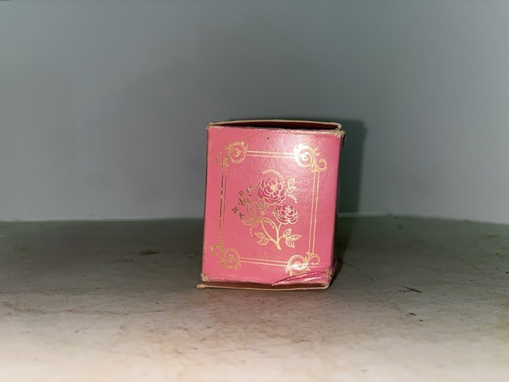 avon-mens-after-shave,-avon-perfumed-soap-image-6