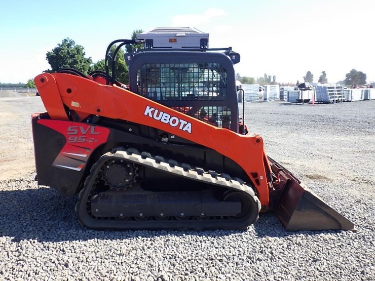 2019-kubota-svl95-2s-image-3