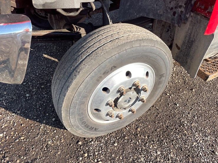 #6287-•-2005-chevy-c4500-4x4-service-truck-image-9