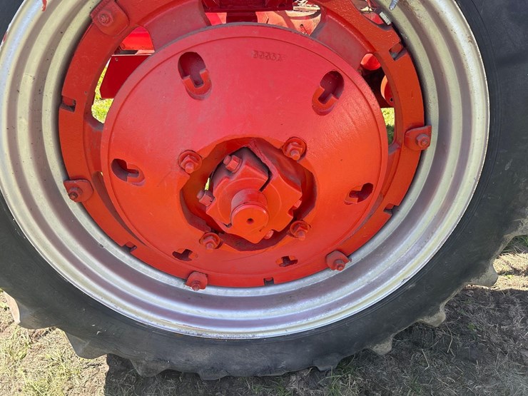 case-dc-tractor-image-9