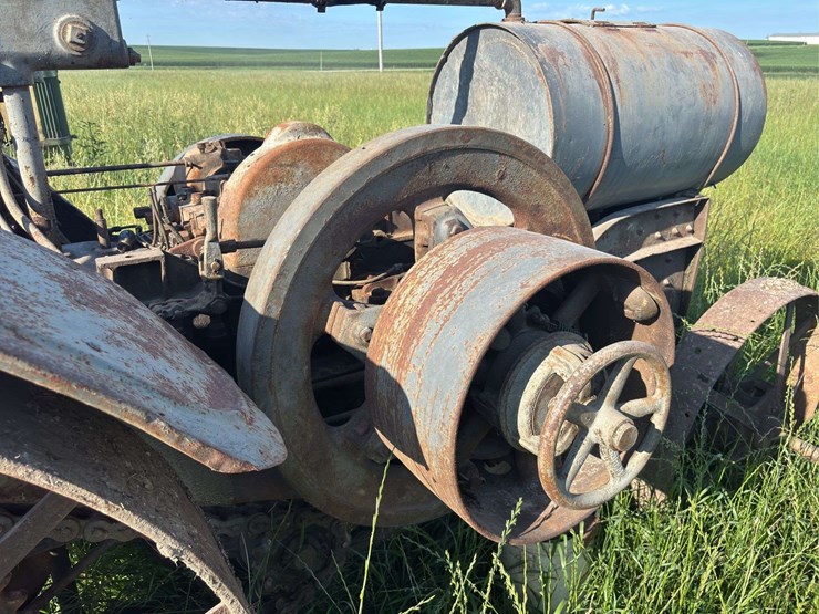 mccormick-deering-titan-10-20-image-71