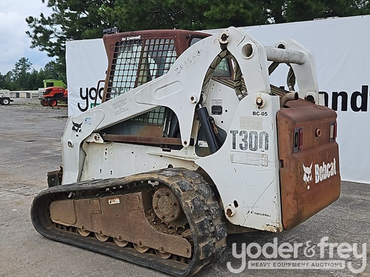 2007-bobcat-t300-image-3