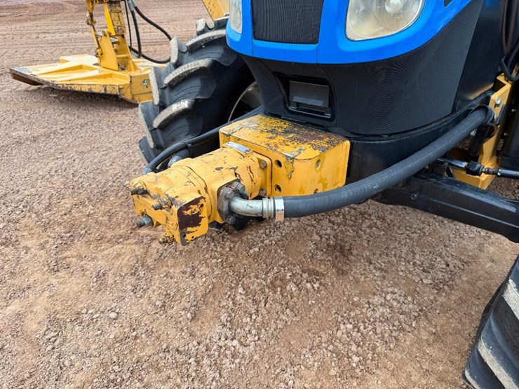 2016-new-holland-ts6.110-image-40