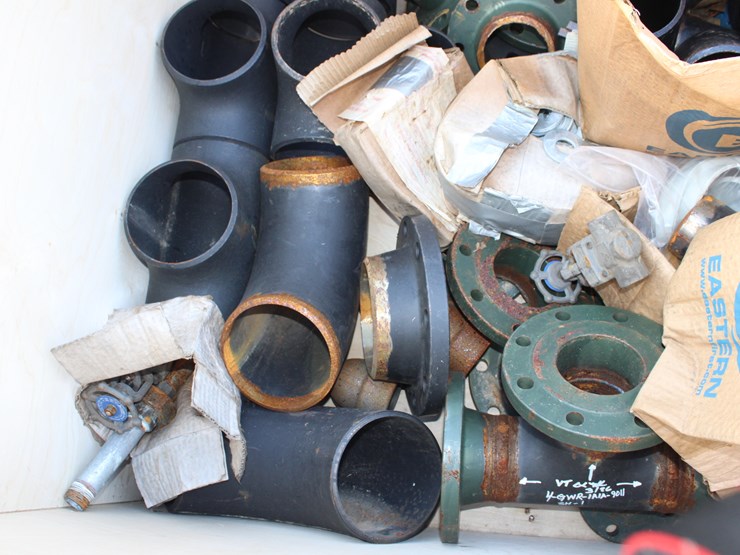 #1031-•-assorted-carbon-steel-fittings-image-4