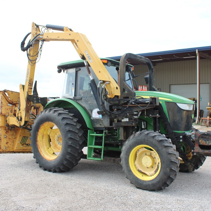 2013 JOHN DEERE D