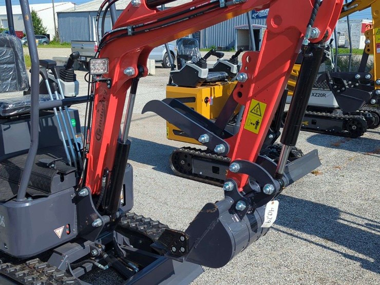 cfg-industrial-mini-excavator---mx15rx-(2025)-image-3