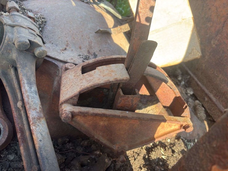 allis-chalmers-25-40-parts-image-34