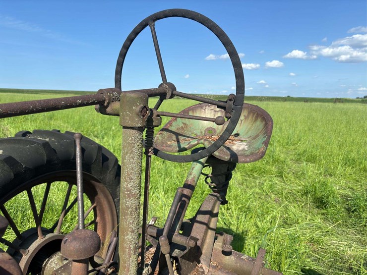 john-deere-model-b-image-32
